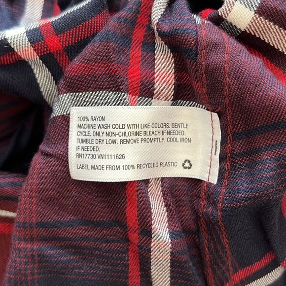 Isabel Maternity Plaid Long Sleeve Button Up Top - Picture 5 of 5